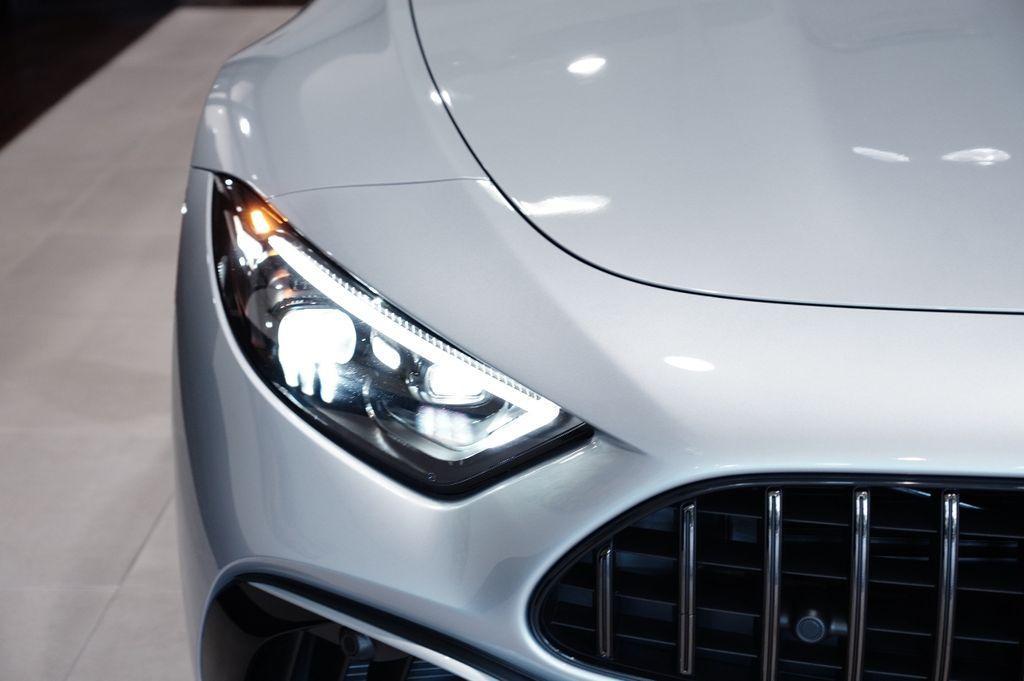 new 2025 Mercedes-Benz AMG SL 63 car, priced at $204,505