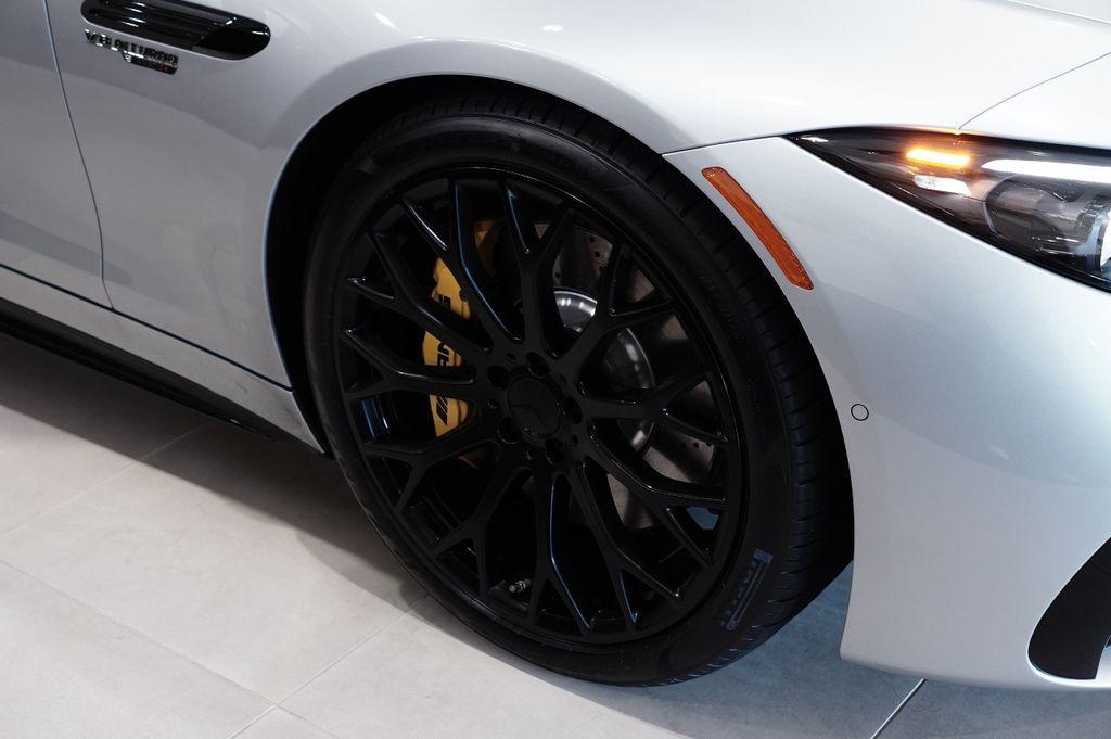 new 2025 Mercedes-Benz AMG SL 63 car, priced at $204,505