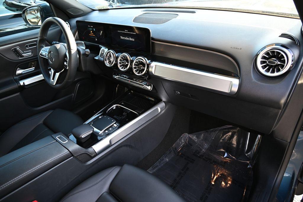 used 2022 Mercedes-Benz GLB 250 car, priced at $30,484