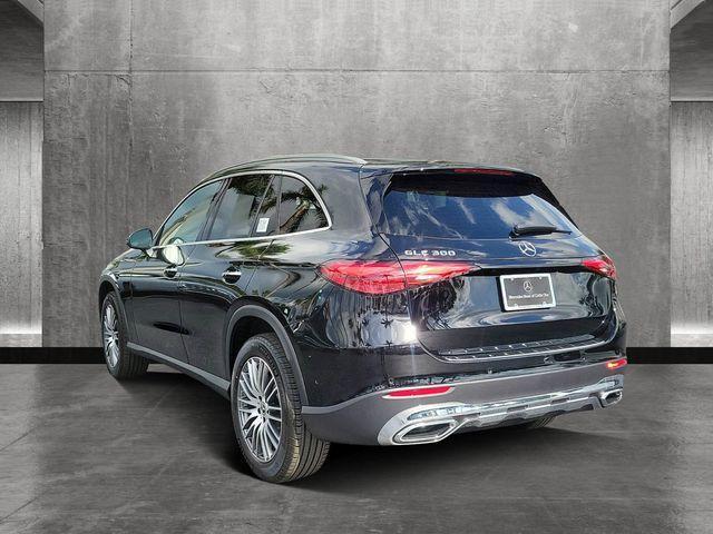 new 2025 Mercedes-Benz GLC 300 car, priced at $51,585