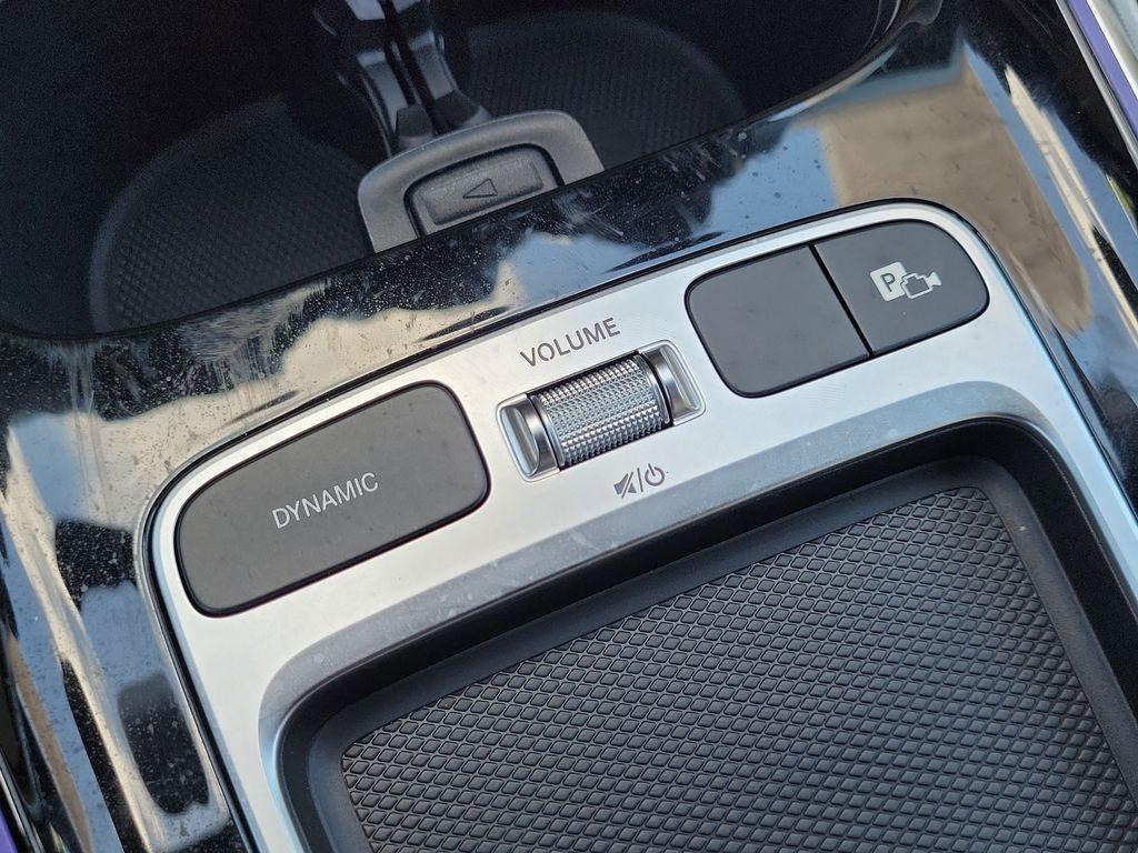 used 2025 Mercedes-Benz GLB 250 car, priced at $41,252
