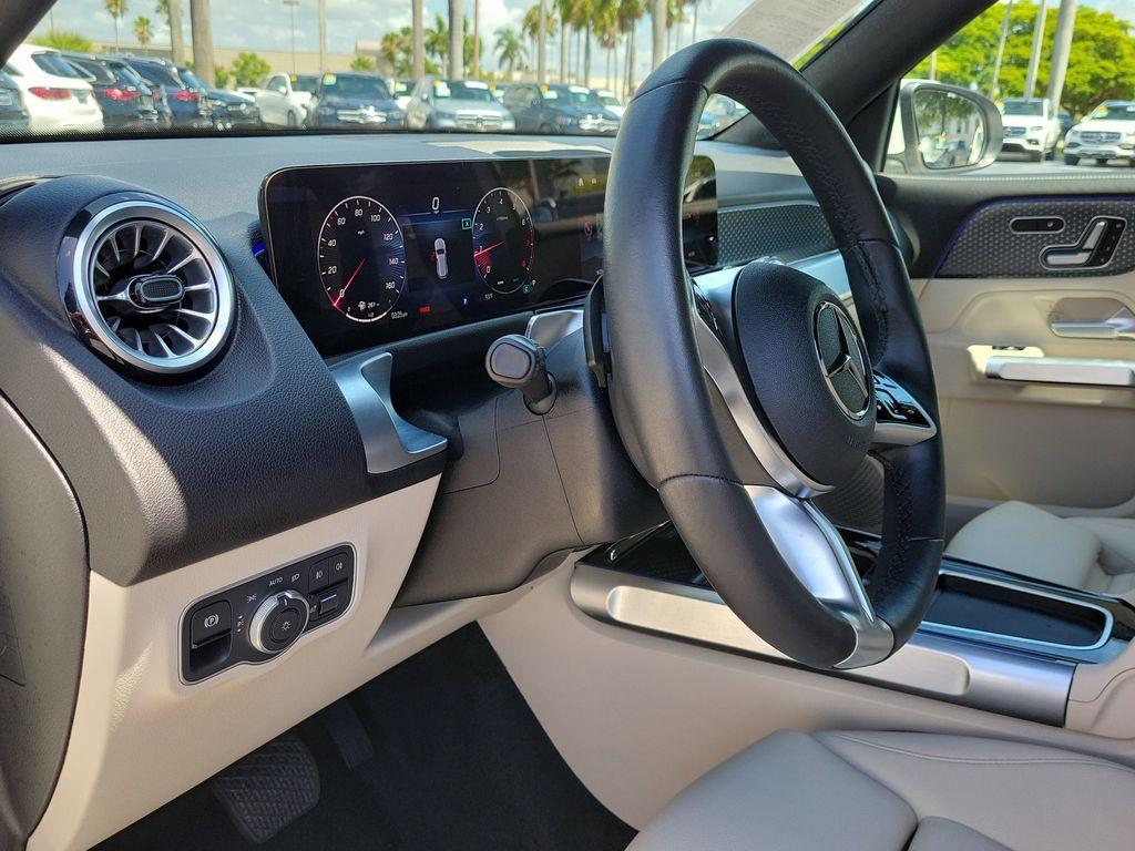 used 2025 Mercedes-Benz GLB 250 car, priced at $41,252