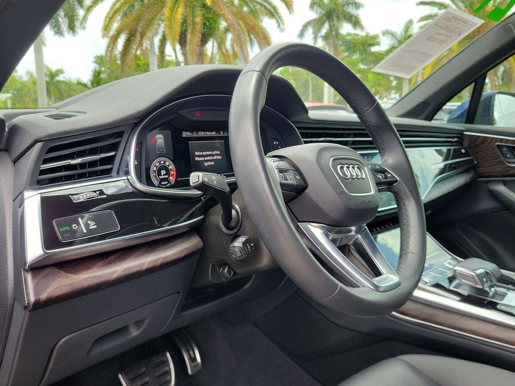 used 2021 Audi Q7 car, priced at $33,900
