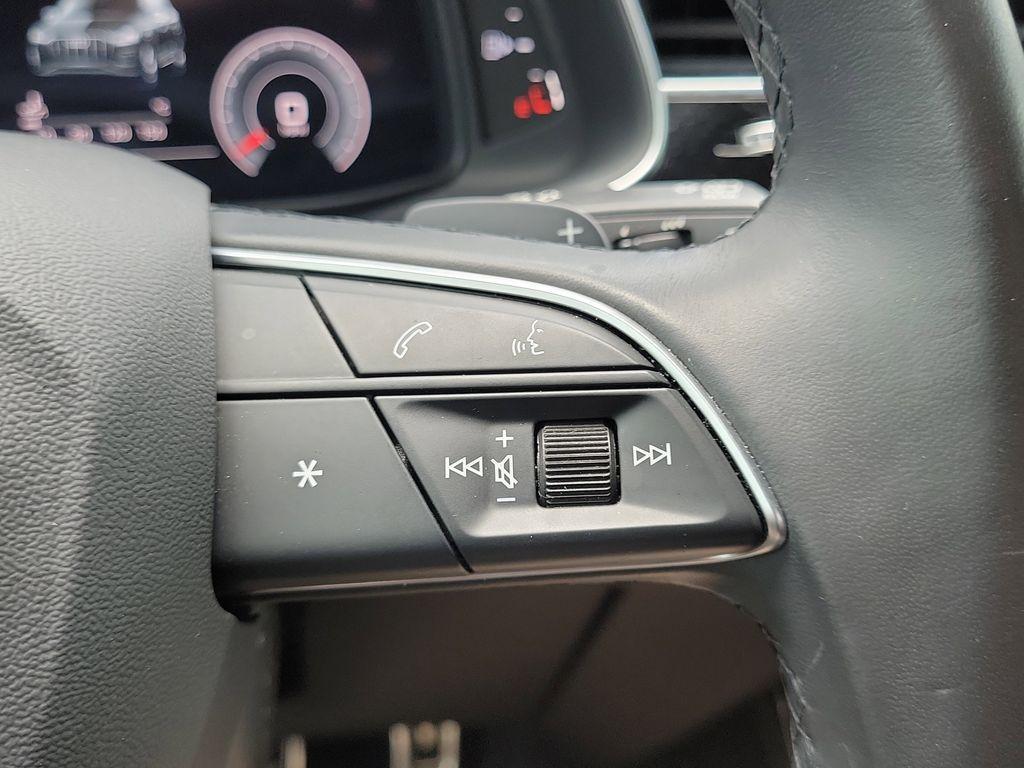 used 2021 Audi Q7 car, priced at $33,900