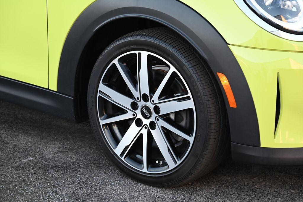 used 2024 MINI Hardtop car, priced at $28,120