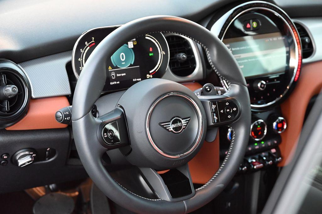 used 2024 MINI Hardtop car, priced at $28,120
