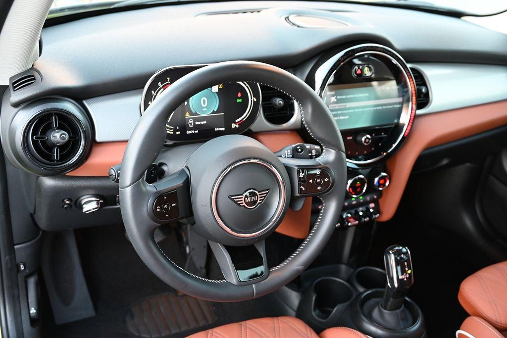 used 2024 MINI Hardtop car, priced at $28,120