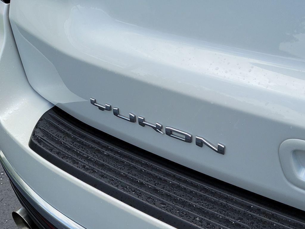 used 2022 GMC Yukon car, priced at $57,990
