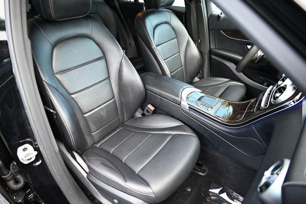 used 2021 Mercedes-Benz GLC 300 car, priced at $23,403