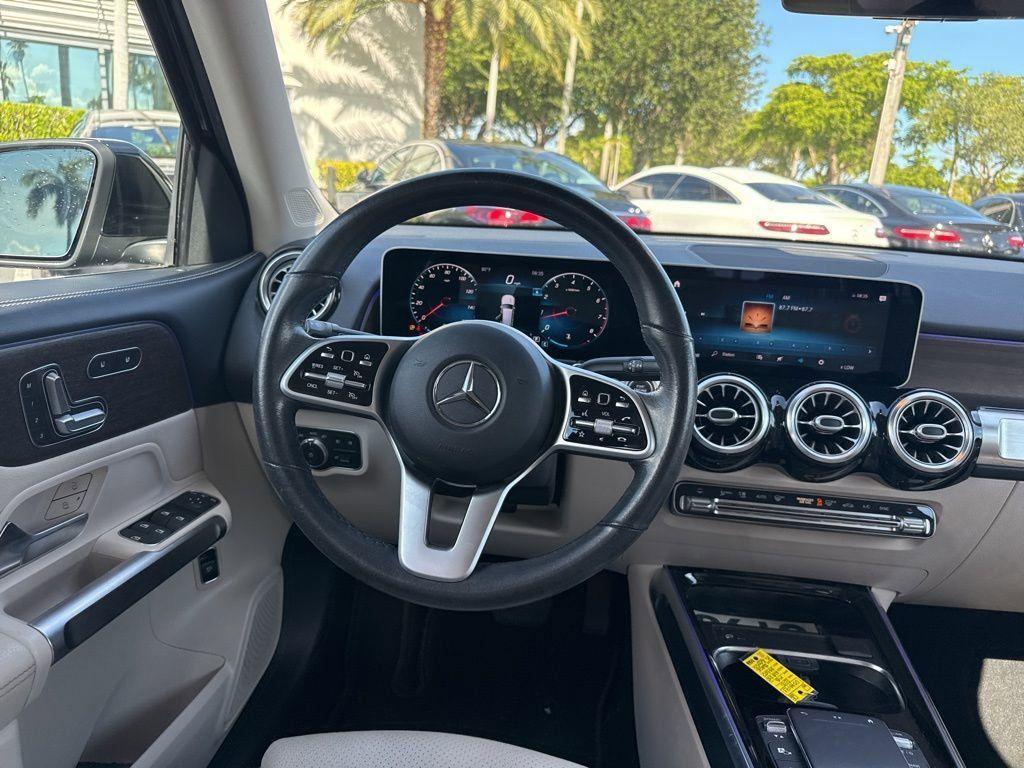 used 2021 Mercedes-Benz GLB 250 car, priced at $26,990