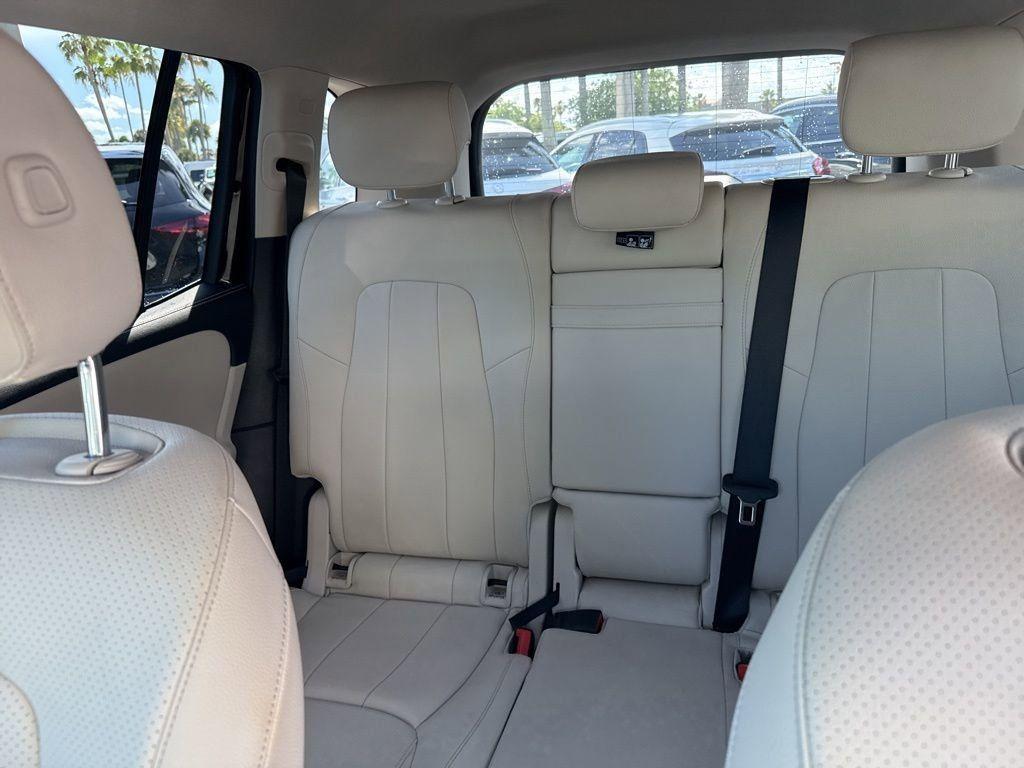 used 2021 Mercedes-Benz GLB 250 car, priced at $26,990