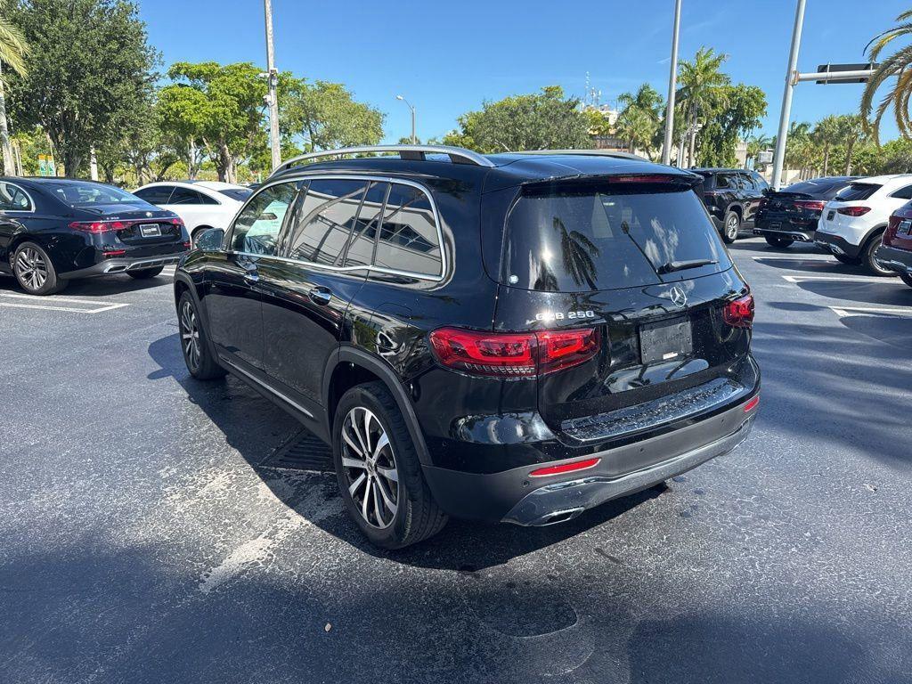 used 2021 Mercedes-Benz GLB 250 car, priced at $26,990