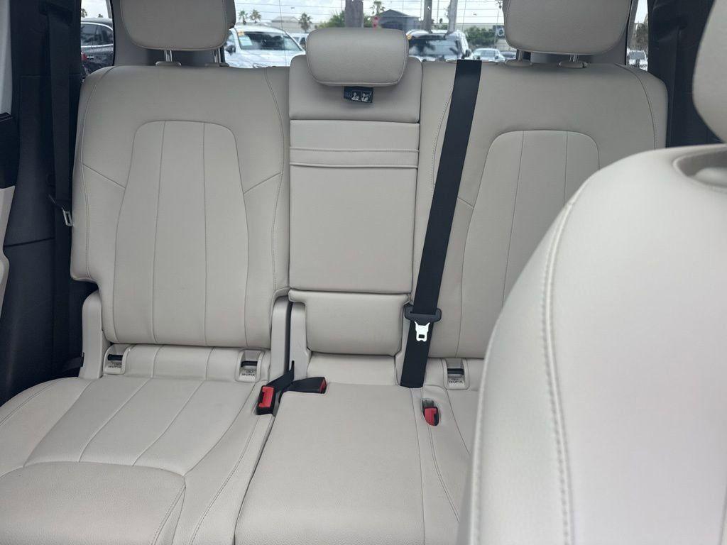 used 2022 Mercedes-Benz GLB 250 car, priced at $28,137