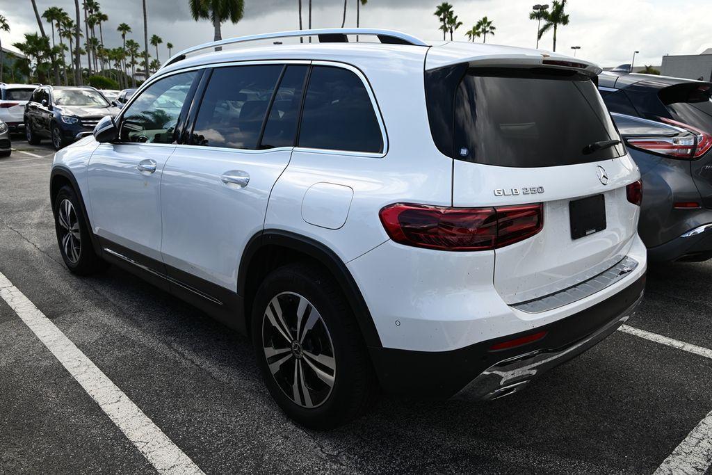 used 2025 Mercedes-Benz GLB 250 car, priced at $45,913