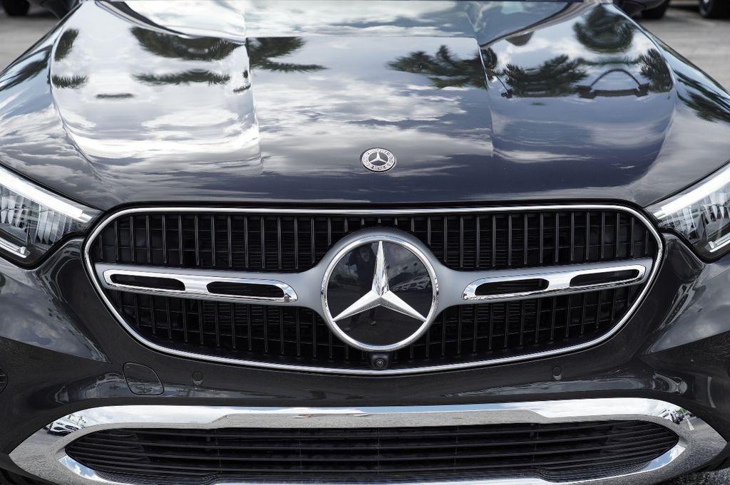 new 2025 Mercedes-Benz GLC 300 car, priced at $54,639