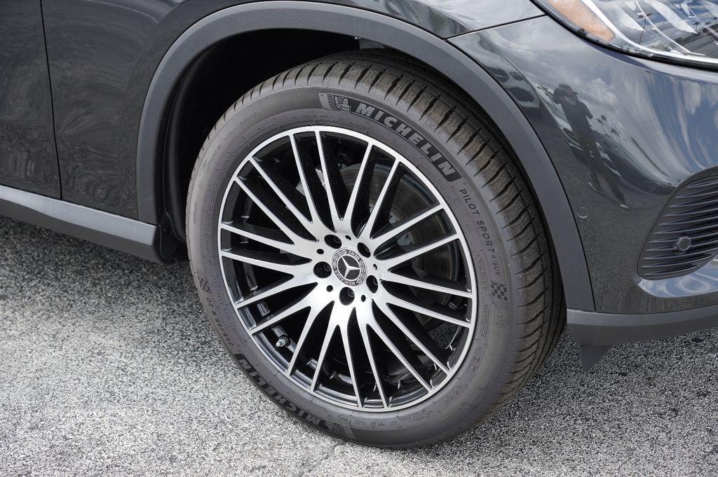 new 2025 Mercedes-Benz GLC 300 car, priced at $54,639