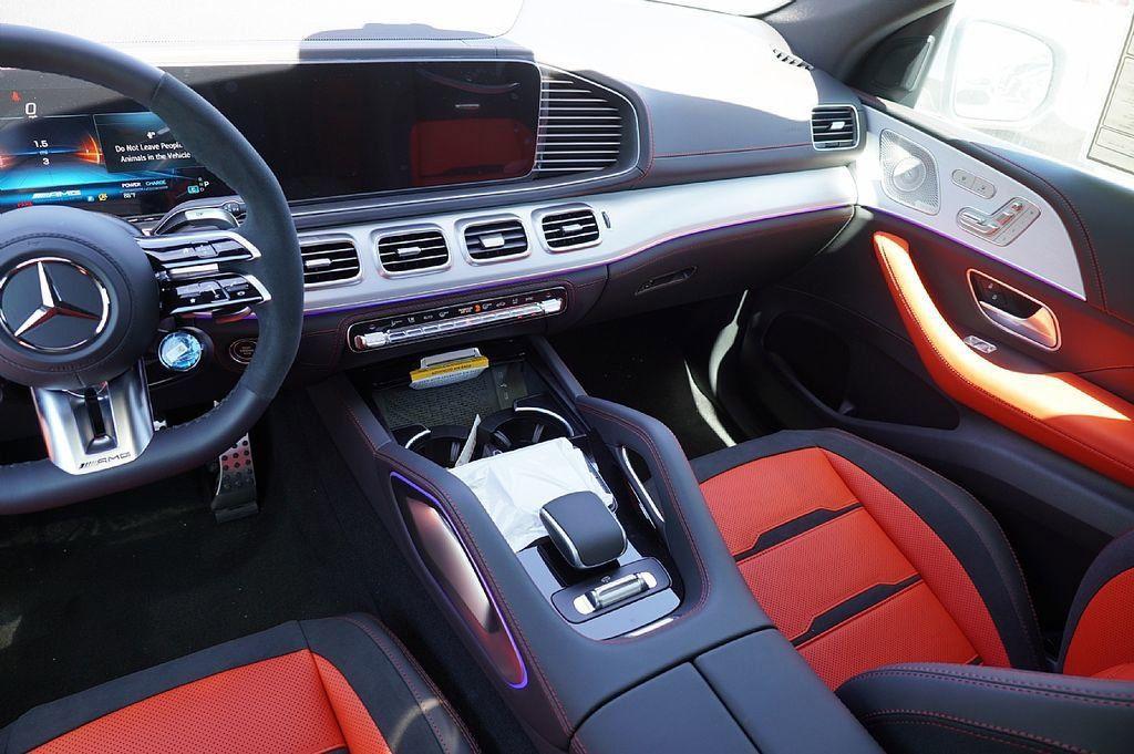 new 2025 Mercedes-Benz AMG GLE 53 car, priced at $97,840
