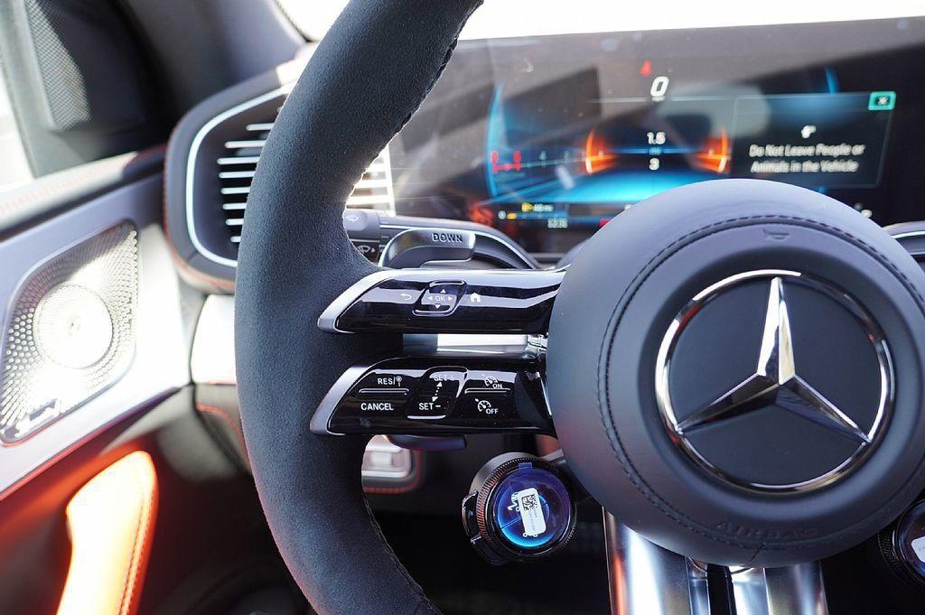 new 2025 Mercedes-Benz AMG GLE 53 car, priced at $97,840