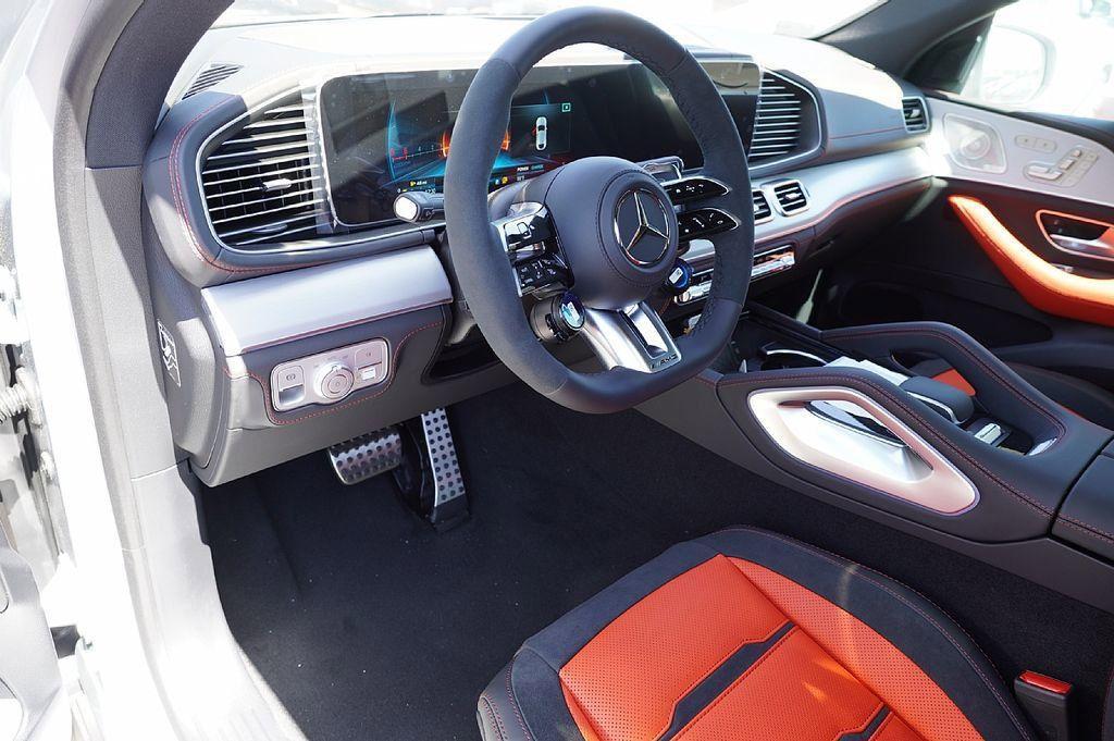 new 2025 Mercedes-Benz AMG GLE 53 car, priced at $97,840