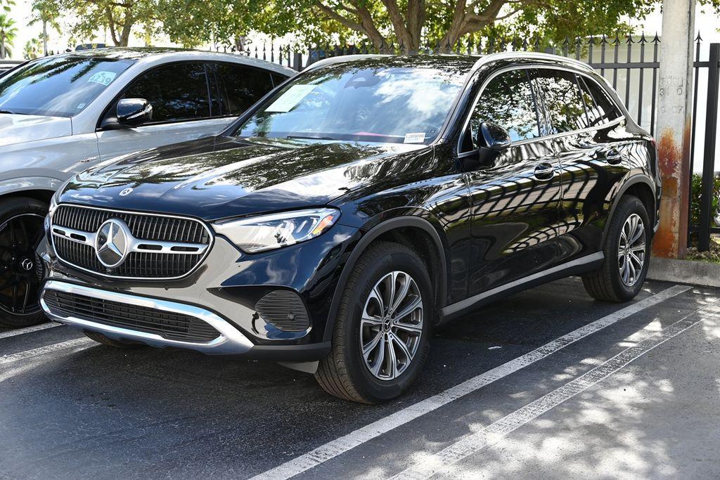 new 2025 Mercedes-Benz GLC 300 car, priced at $51,170