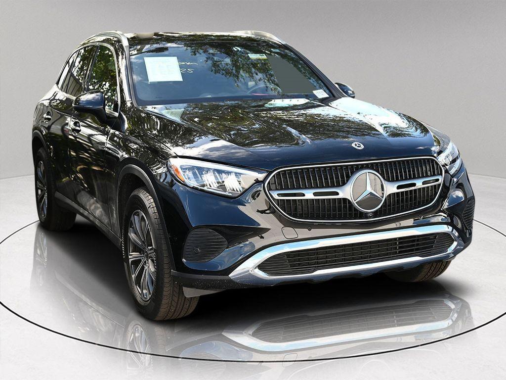 new 2025 Mercedes-Benz GLC 300 car, priced at $51,170