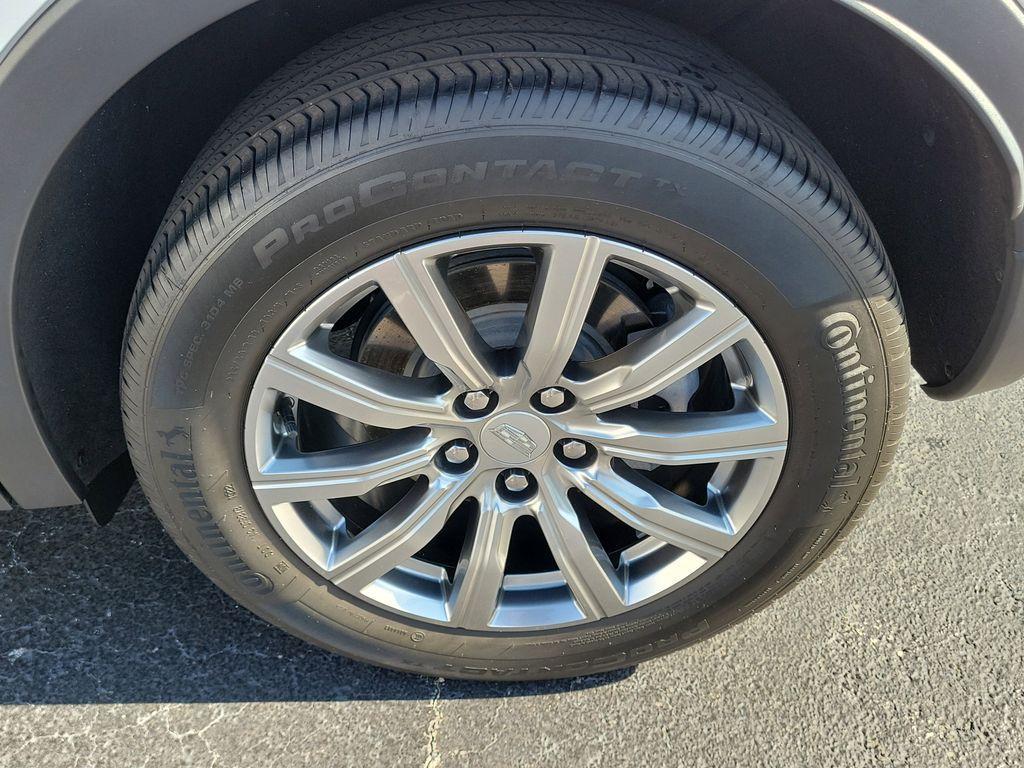 used 2022 Cadillac XT4 car, priced at $27,043