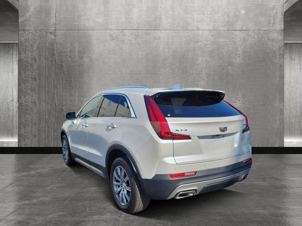 used 2022 Cadillac XT4 car, priced at $27,043
