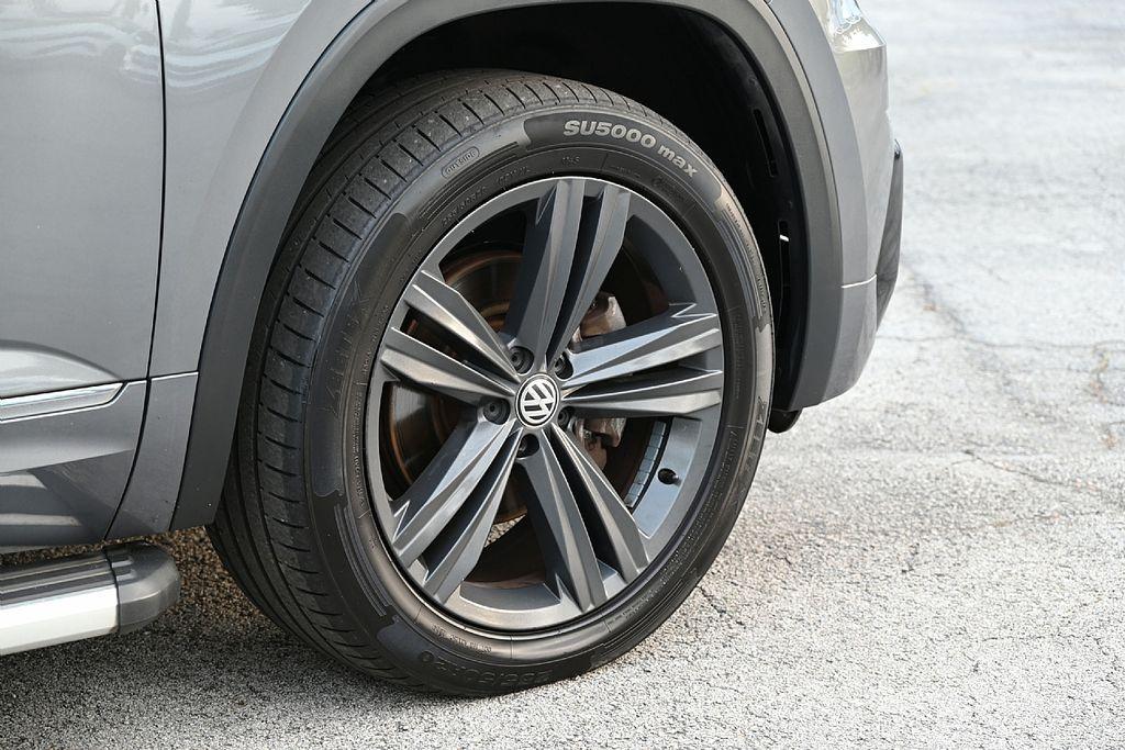 used 2020 Volkswagen Atlas car, priced at $19,952