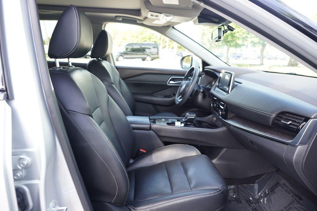 used 2021 Nissan Rogue car, priced at $20,004