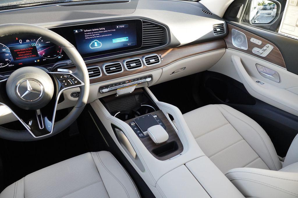 new 2026 Mercedes-Benz GLE 450 car, priced at $81,560