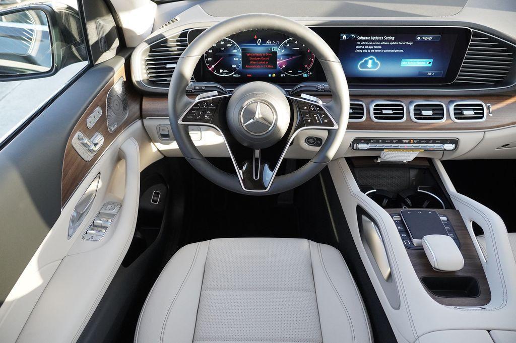 new 2026 Mercedes-Benz GLE 450 car, priced at $81,560
