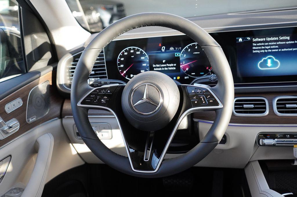 new 2026 Mercedes-Benz GLE 450 car, priced at $81,560