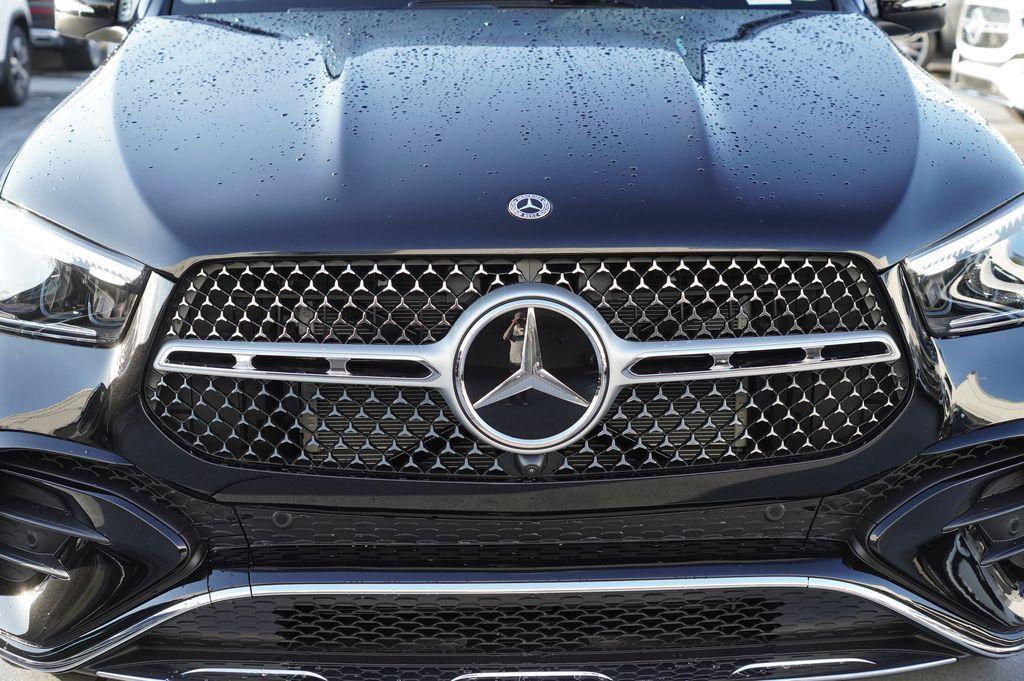 new 2026 Mercedes-Benz GLE 450 car, priced at $81,560