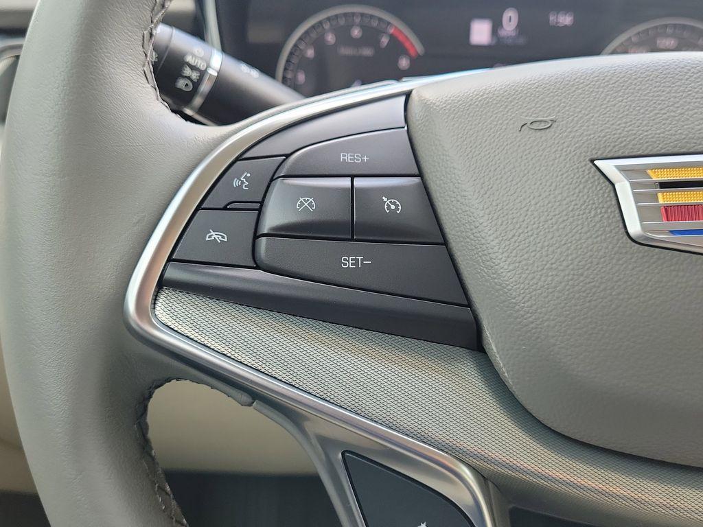 used 2023 Cadillac XT5 car, priced at $32,990