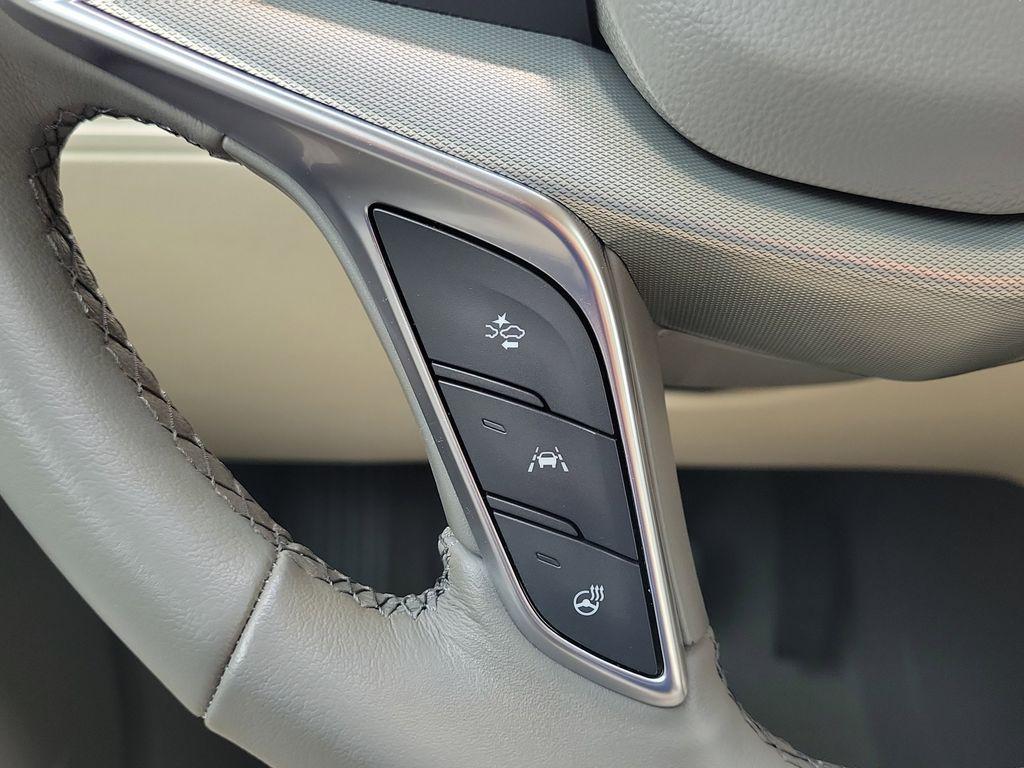 used 2023 Cadillac XT5 car, priced at $32,990