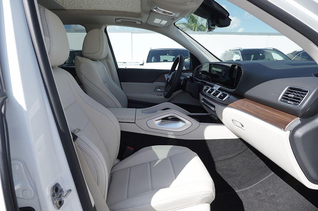 new 2026 Mercedes-Benz GLE 450 car, priced at $78,410