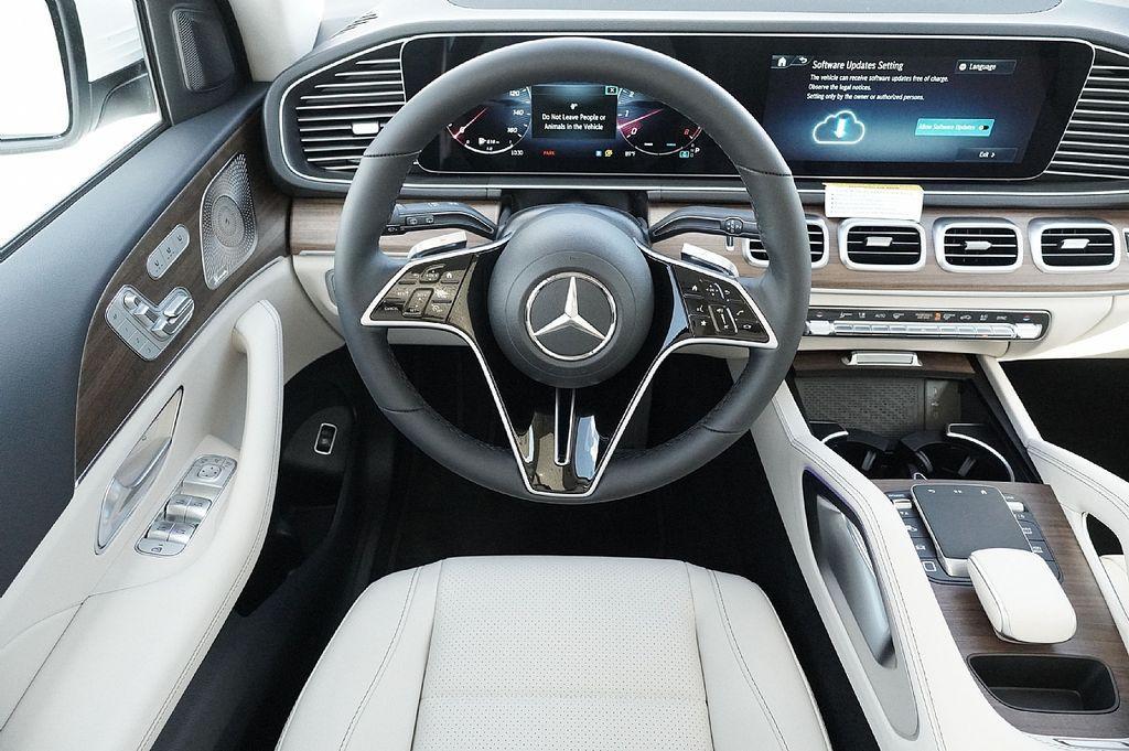 new 2026 Mercedes-Benz GLE 450 car, priced at $78,410