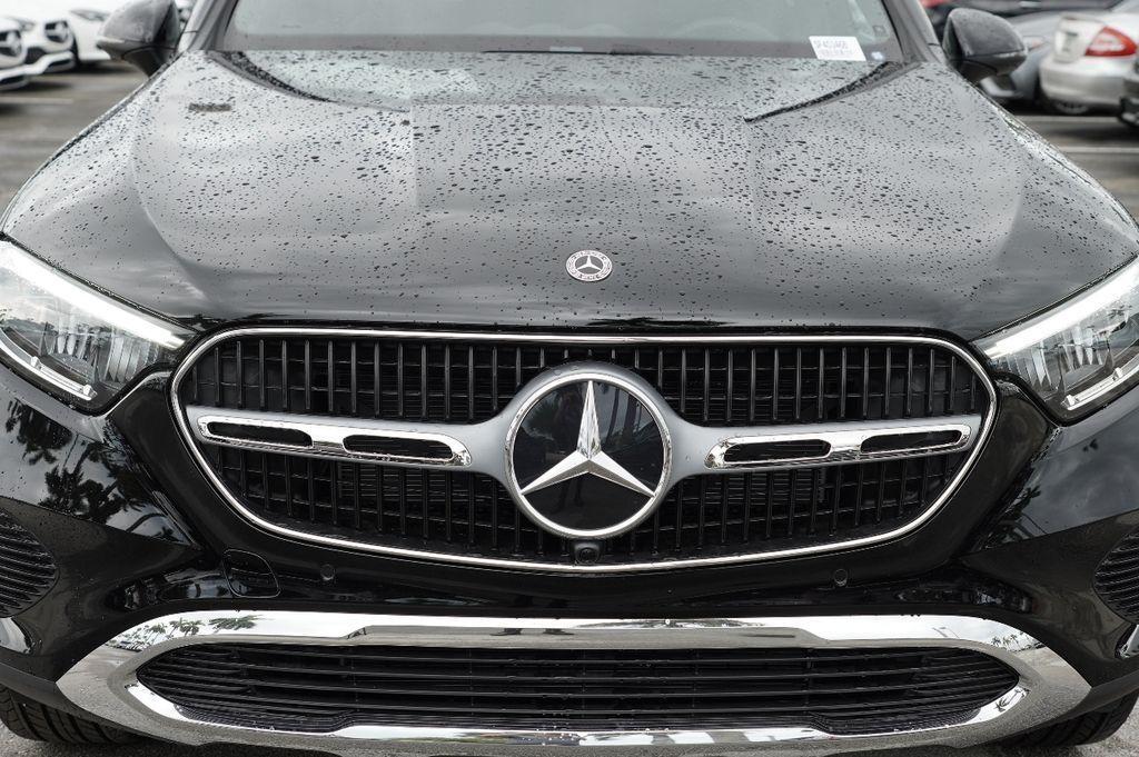 new 2025 Mercedes-Benz GLC 300 car, priced at $50,127