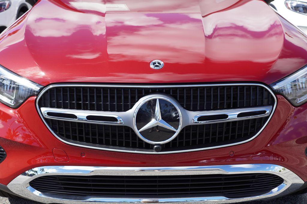 new 2026 Mercedes-Benz GLC 300 car, priced at $55,125