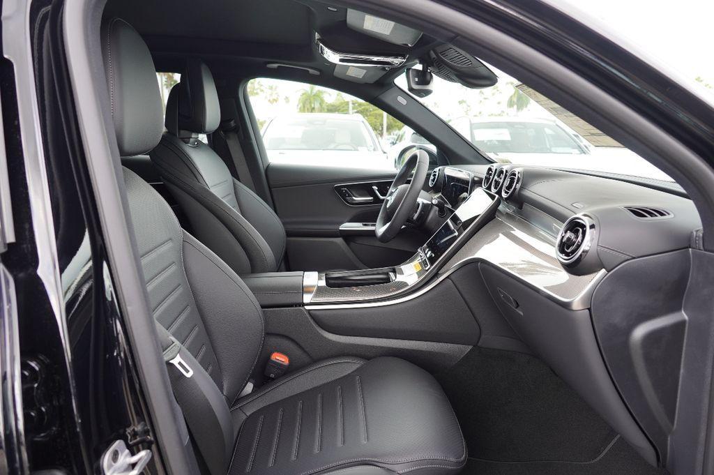 new 2025 Mercedes-Benz GLC 300 car, priced at $56,127
