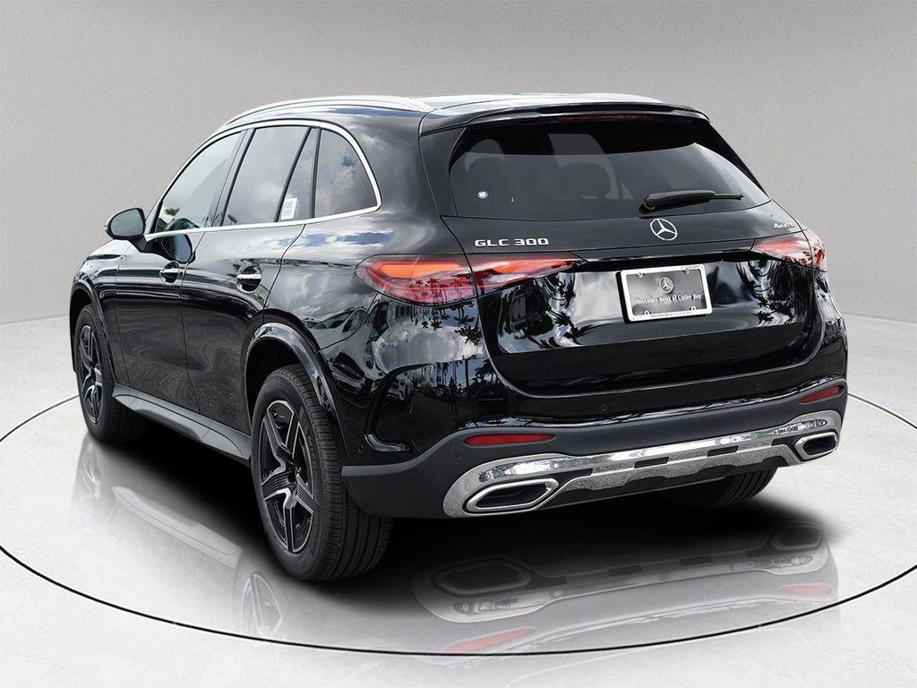 new 2025 Mercedes-Benz GLC 300 car, priced at $56,127