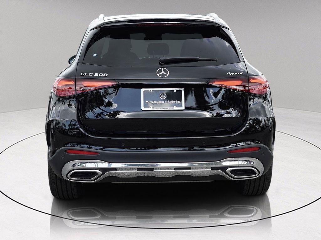 new 2025 Mercedes-Benz GLC 300 car, priced at $56,127