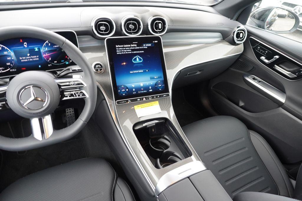 new 2025 Mercedes-Benz GLC 300 car, priced at $56,127