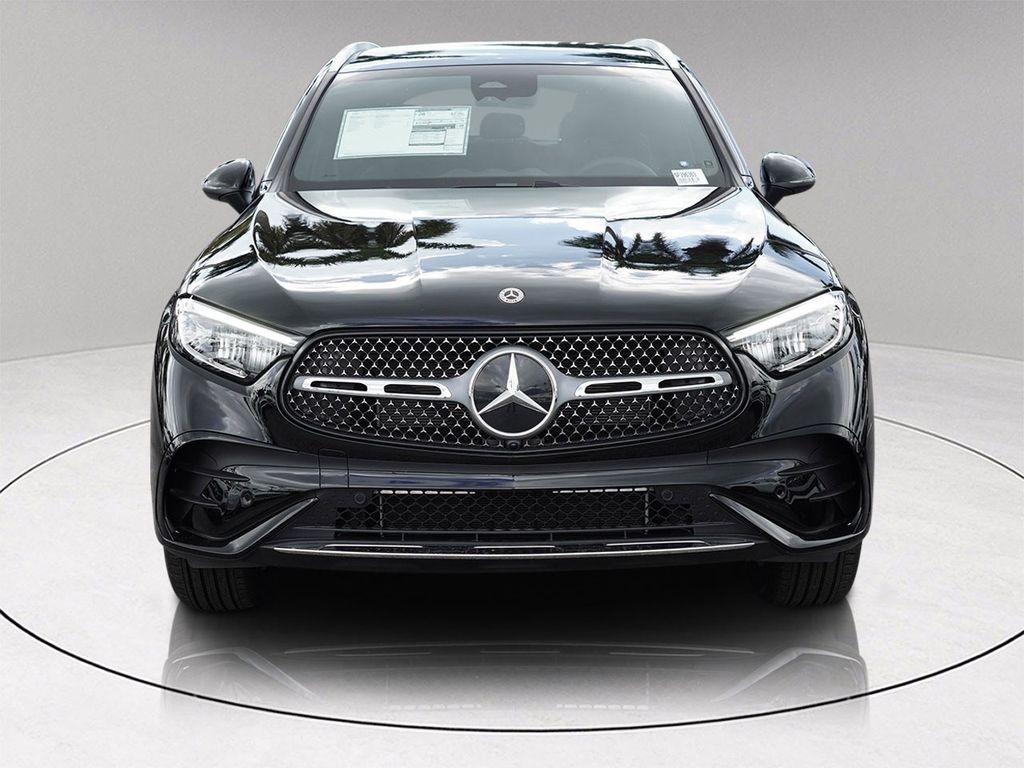new 2025 Mercedes-Benz GLC 300 car, priced at $56,127