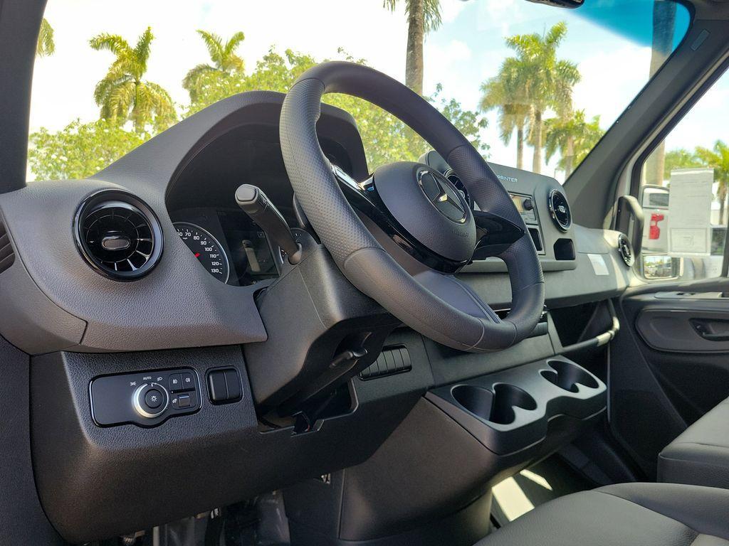 new 2025 Mercedes-Benz Sprinter 3500 car, priced at $67,171