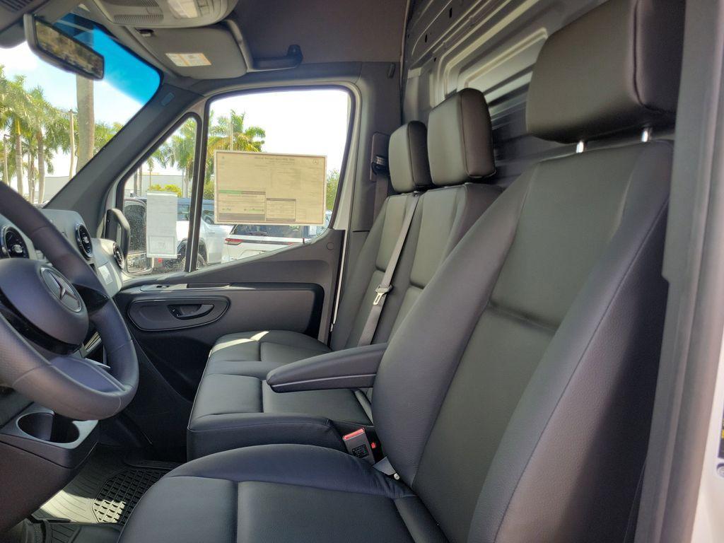 new 2025 Mercedes-Benz Sprinter 3500 car, priced at $67,171