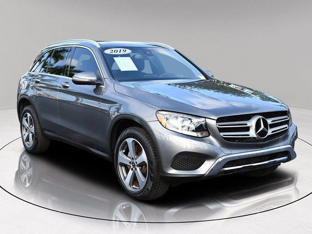 used 2019 Mercedes-Benz GLC 300 car, priced at $16,252