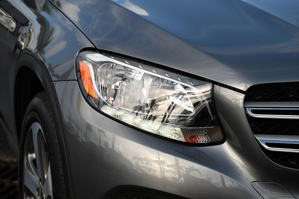 used 2019 Mercedes-Benz GLC 300 car, priced at $16,252