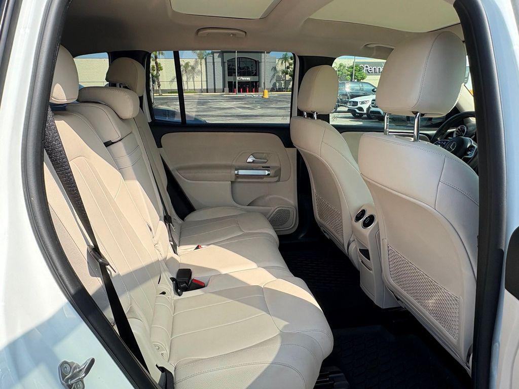 used 2022 Mercedes-Benz GLB 250 car, priced at $28,991