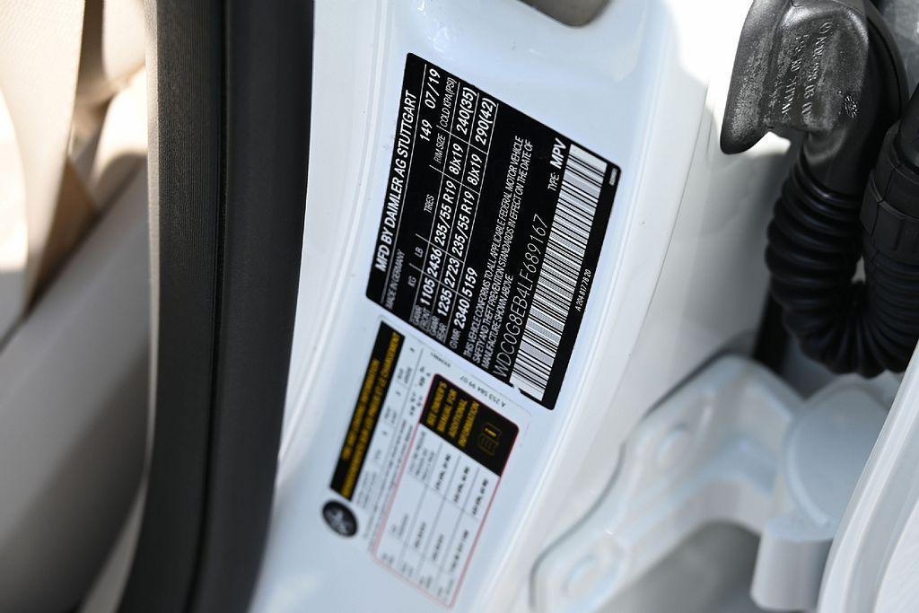 used 2020 Mercedes-Benz GLC 300 car, priced at $26,029